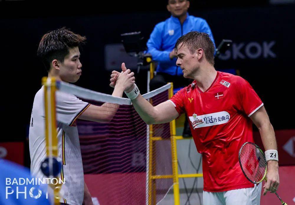 中国队鏖战丹麦队,黄鸭组合带队取胜 中国队鏖战丹麦队,黄鸭组合带队取胜