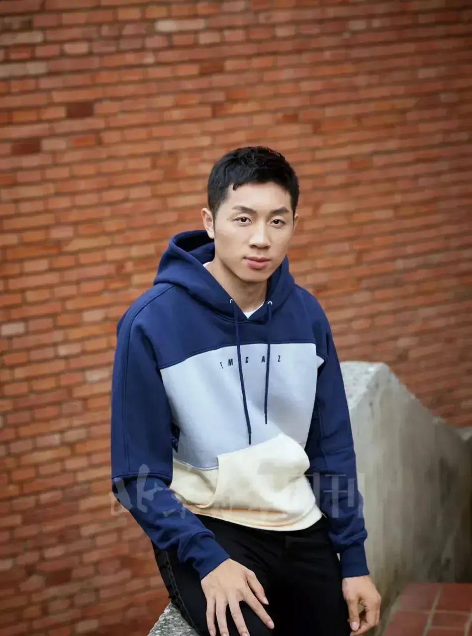 奥地利队翻盘葡萄牙队,许昕惊艳四座 奥地利队翻盘葡萄牙队,许昕惊艳四座