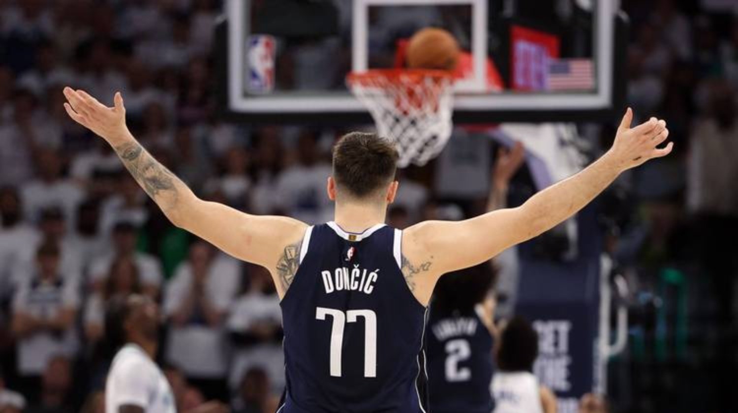 独行侠碾压四川队,东契奇刷新纪录 独行侠碾压四川队,东契奇刷新纪录