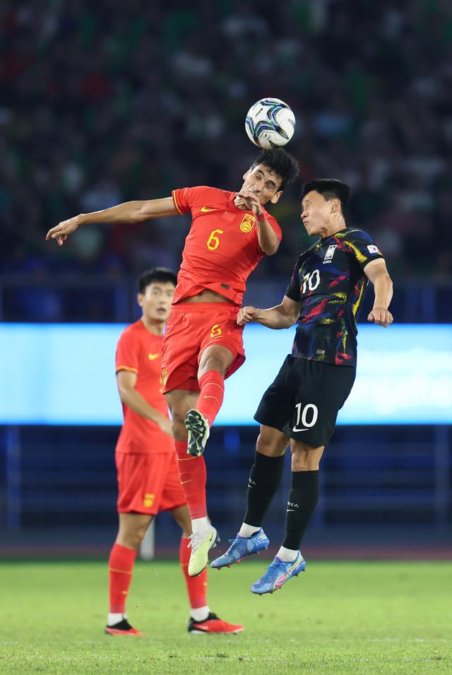 中国队力克印度队,安赛龙关键制胜 中国队力克印度队,安赛龙关键制胜