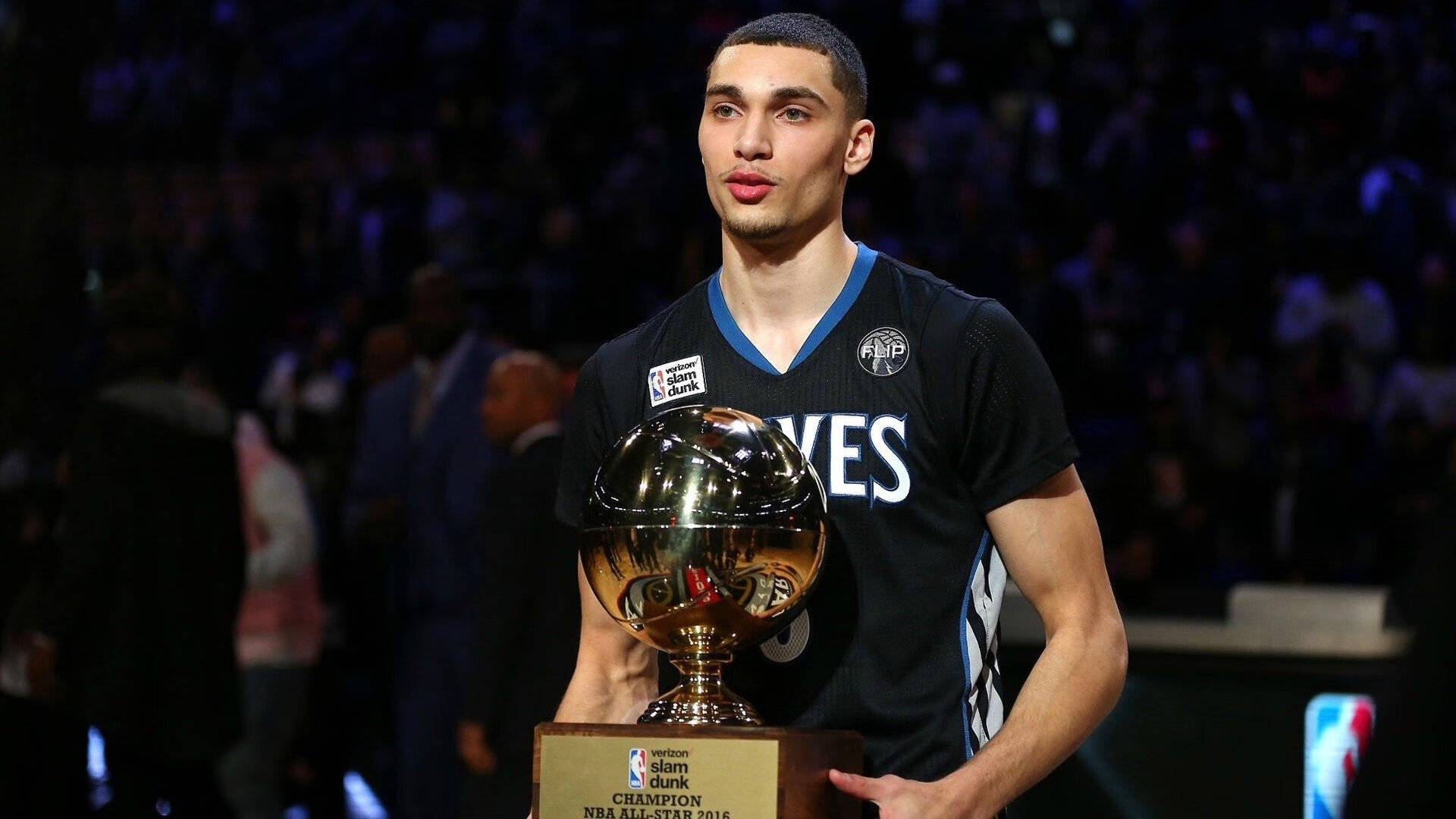 戈贝尔赛后评分拉满，开拓者硬仗取胜掘金，当防守成为艺术，坚韧撕裂天赋